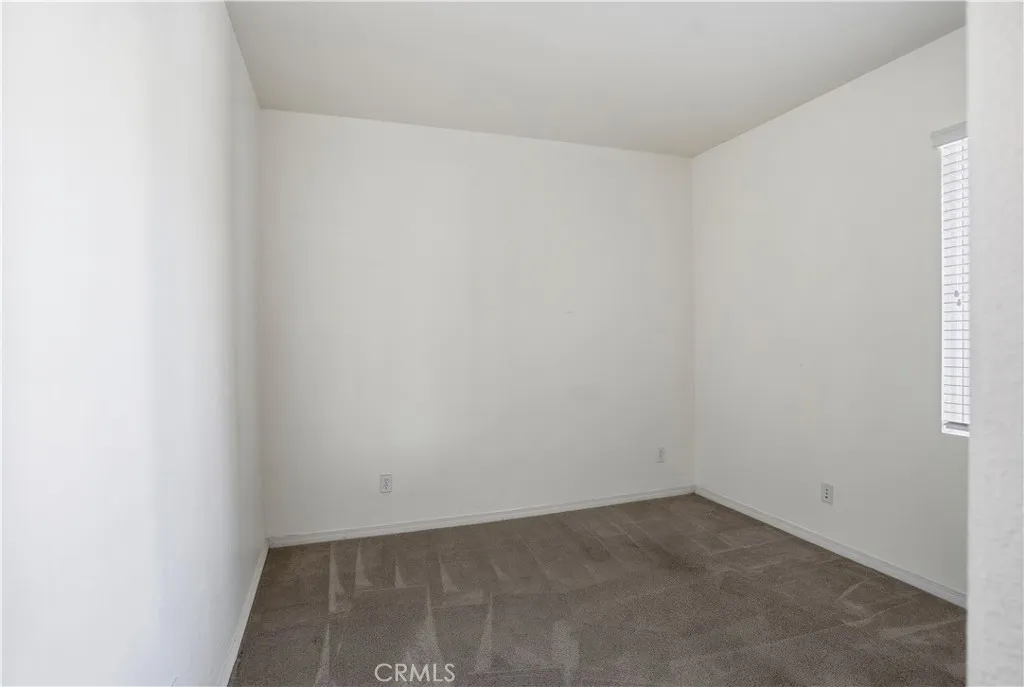 19845 Silverwood Drive, Lake Elsinore, California 92530 home-pic-27